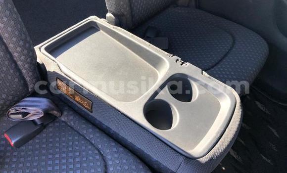 Acheter Occasion Voiture Toyota FunCargo Gris à Beitbridge, Matabeleland South Acheter Occasion Voiture Toyota FunCargo Gris à Beitbridge, Matabeleland South