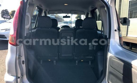 Acheter Occasion Voiture Toyota FunCargo Gris à Beitbridge, Matabeleland South Acheter Occasion Voiture Toyota FunCargo Gris à Beitbridge, Matabeleland South
