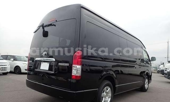 Buy Import Toyota Hiace Black Car in Beitbridge in Matabeleland South Buy Import Toyota Hiace Black Car in Beitbridge in Matabeleland South