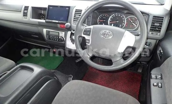 Buy Import Toyota Hiace Black Car in Beitbridge in Matabeleland South Buy Import Toyota Hiace Black Car in Beitbridge in Matabeleland South