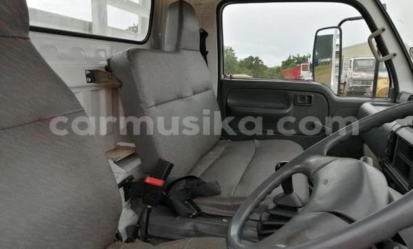 Buy Used Nissan UD White Truck in Beitbridge in Matabeleland South Buy Used Nissan UD White Truck in Beitbridge in Matabeleland South