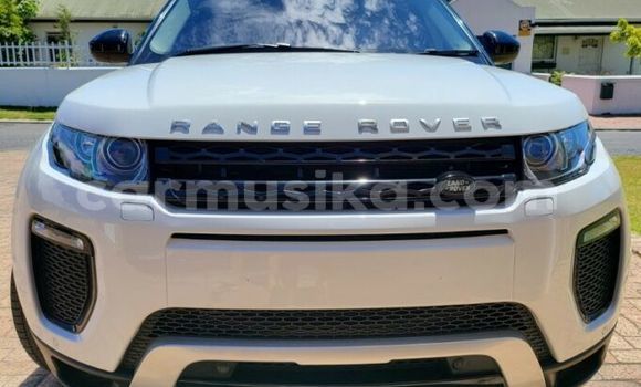 Tenga Tsaru Range Rover Evoque Chena Mota in Beitbridge in Matabeleland South Tenga Tsaru Range Rover Evoque Chena Mota in Beitbridge in Matabeleland South