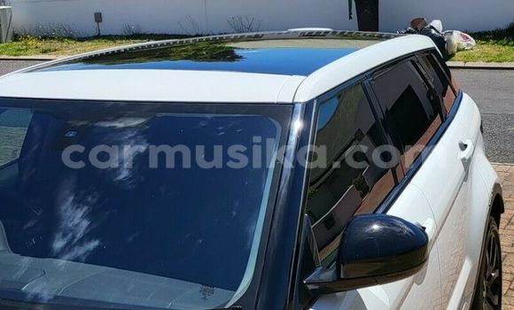 Tenga Tsaru Range Rover Evoque Chena Mota in Beitbridge in Matabeleland South Tenga Tsaru Range Rover Evoque Chena Mota in Beitbridge in Matabeleland South