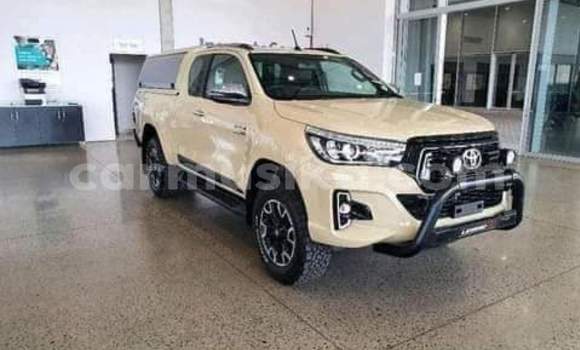 Buy Used Toyota Hilux Brown Car in Beitbridge in Matabeleland South