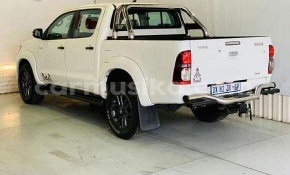 Acheter Occasion Voiture Toyota Hilux Blanc à Beitbridge, Matabeleland South Acheter Occasion Voiture Toyota Hilux Blanc à Beitbridge, Matabeleland South