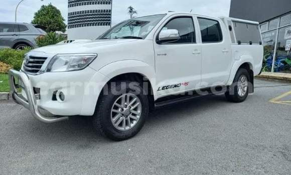 Acheter Occasion Voiture Toyota Hilux Blanc à Beitbridge, Matabeleland South Acheter Occasion Voiture Toyota Hilux Blanc à Beitbridge, Matabeleland South