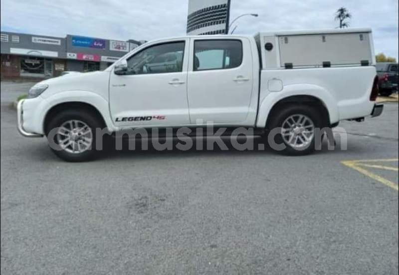 Big with watermark toyota hilux matabeleland south beitbridge 28625