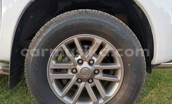 Tenga Tsaru Toyota Hilux Chena Mota in Beitbridge in Matabeleland South Tenga Tsaru Toyota Hilux Chena Mota in Beitbridge in Matabeleland South