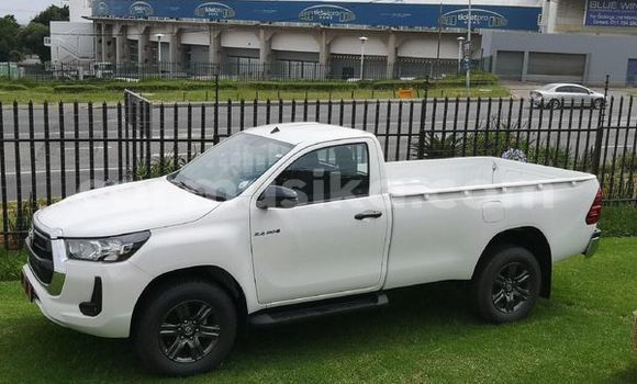Acheter Occasion Voiture Toyota Hilux Blanc à Beitbridge, Matabeleland South Acheter Occasion Voiture Toyota Hilux Blanc à Beitbridge, Matabeleland South