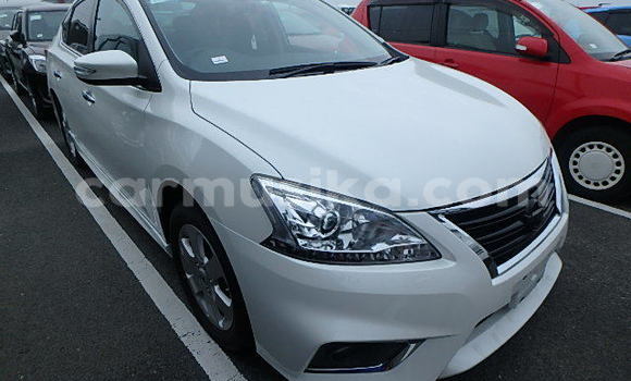 Buy Used Nissan Bluebird Sylphy White Car in Beitbridge in Matabeleland South
