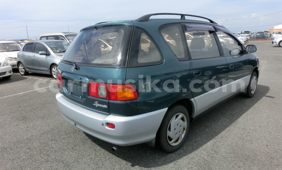 Acheter Occasion Voiture Toyota Ipsum Vert à Beitbridge, Matabeleland South Acheter Occasion Voiture Toyota Ipsum Vert à Beitbridge, Matabeleland South