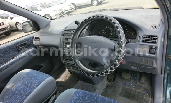 Acheter Occasion Voiture Toyota Ipsum Vert à Beitbridge, Matabeleland South Acheter Occasion Voiture Toyota Ipsum Vert à Beitbridge, Matabeleland South