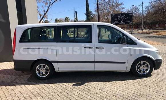 Tenga Tsaru Mercedes‒Benz Vito Chena Mota in Beitbridge in Matabeleland South Tenga Tsaru Mercedes‒Benz Vito Chena Mota in Beitbridge in Matabeleland South