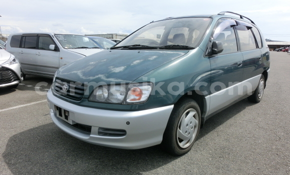 Acheter Occasion Voiture Toyota Ipsum Vert à Beitbridge, Matabeleland South Acheter Occasion Voiture Toyota Ipsum Vert à Beitbridge, Matabeleland South