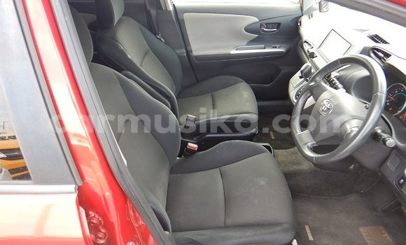 Acheter Occasion Voiture Toyota Wish Rouge à Beitbridge, Matabeleland South Acheter Occasion Voiture Toyota Wish Rouge à Beitbridge, Matabeleland South