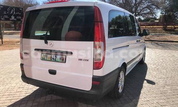 Tenga Tsaru Mercedes‒Benz Vito Chena Mota in Beitbridge in Matabeleland South Tenga Tsaru Mercedes‒Benz Vito Chena Mota in Beitbridge in Matabeleland South