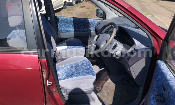 Acheter Occasion Voiture Toyota Ipsum Rouge à Beitbridge, Matabeleland South Acheter Occasion Voiture Toyota Ipsum Rouge à Beitbridge, Matabeleland South