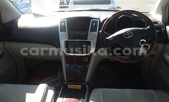 Buy Used Toyota Harrier White Car in Beitbridge in Matabeleland South Buy Used Toyota Harrier White Car in Beitbridge in Matabeleland South