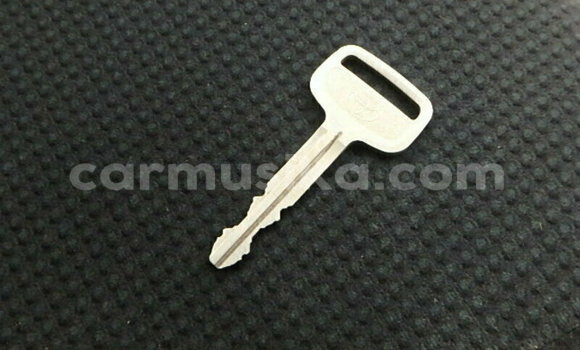 Tenga Tsaru Toyota Noah Sirivha Mota in Beitbridge in Matabeleland South Tenga Tsaru Toyota Noah Sirivha Mota in Beitbridge in Matabeleland South