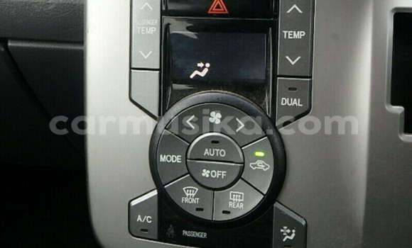 Tenga Tsaru Toyota Noah Sirivha Mota in Beitbridge in Matabeleland South Tenga Tsaru Toyota Noah Sirivha Mota in Beitbridge in Matabeleland South