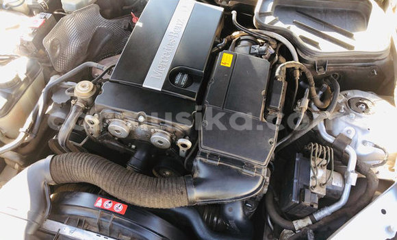 Acheter Occasion Voiture Mercedes‒Benz CLK–Class Gris à Beitbridge, Matabeleland South Acheter Occasion Voiture Mercedes‒Benz CLK–Class Gris à Beitbridge, Matabeleland South