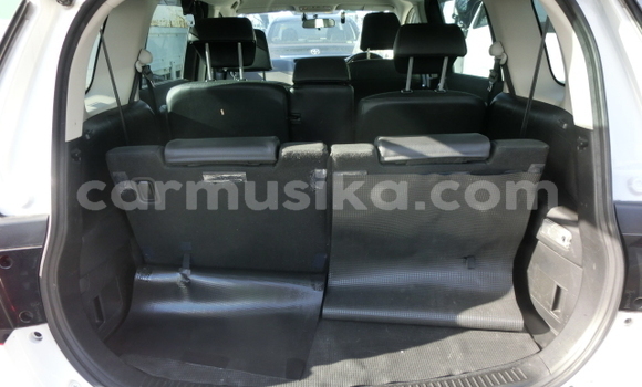 Nunua Ilio tumika Mazda Premacy Nyeupe Gari ndani ya Beitbridge nchini Matabeleland Kusini Nunua Ilio tumika Mazda Premacy Nyeupe Gari ndani ya Beitbridge nchini Matabeleland Kusini