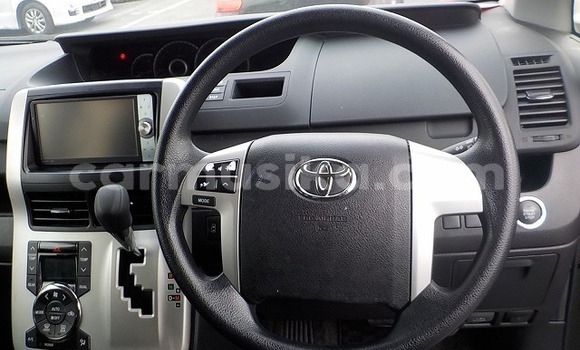 Acheter Occasion Voiture Toyota Noah Noir à Beitbridge, Matabeleland South Acheter Occasion Voiture Toyota Noah Noir à Beitbridge, Matabeleland South