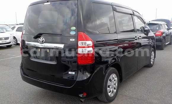 Acheter Occasion Voiture Toyota Noah Noir à Beitbridge, Matabeleland South Acheter Occasion Voiture Toyota Noah Noir à Beitbridge, Matabeleland South