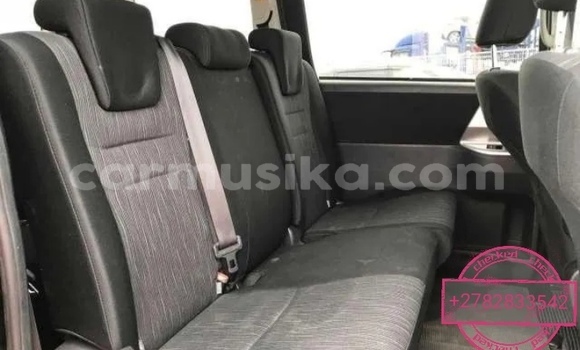 Buy Import Toyota Voxy Black Car in Beitbridge in Matabeleland South Buy Import Toyota Voxy Black Car in Beitbridge in Matabeleland South