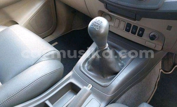 Acheter Occasion Voiture Toyota Fortuner Blanc à Beitbridge, Matabeleland South Acheter Occasion Voiture Toyota Fortuner Blanc à Beitbridge, Matabeleland South