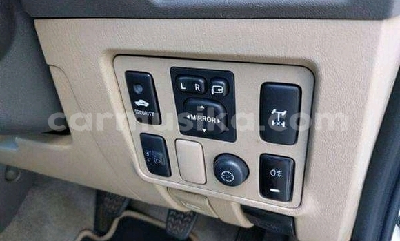 Acheter Occasion Voiture Toyota Fortuner Blanc à Beitbridge, Matabeleland South Acheter Occasion Voiture Toyota Fortuner Blanc à Beitbridge, Matabeleland South