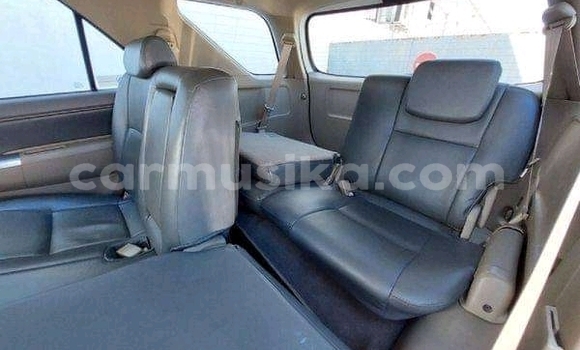 Acheter Occasion Voiture Toyota Fortuner Blanc à Beitbridge, Matabeleland South Acheter Occasion Voiture Toyota Fortuner Blanc à Beitbridge, Matabeleland South