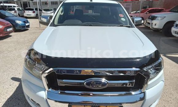 Tenga Tsaru FORD MUSTANG Chena Mota in Beitbridge in Matabeleland South Tenga Tsaru FORD MUSTANG Chena Mota in Beitbridge in Matabeleland South