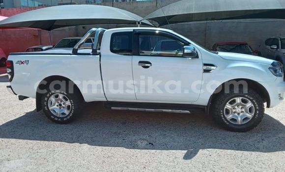 Tenga Tsaru FORD MUSTANG Chena Mota in Beitbridge in Matabeleland South Tenga Tsaru FORD MUSTANG Chena Mota in Beitbridge in Matabeleland South