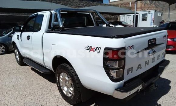 Tenga Tsaru FORD MUSTANG Chena Mota in Beitbridge in Matabeleland South Tenga Tsaru FORD MUSTANG Chena Mota in Beitbridge in Matabeleland South