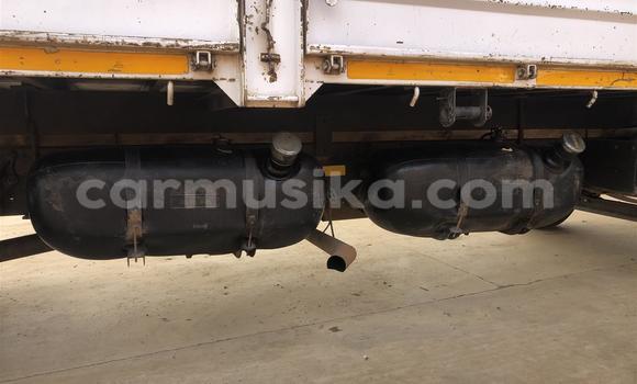 Buy Used Mercedes‒Benz Truck White Truck in Beitbridge in Matabeleland South Buy Used Mercedes‒Benz Truck White Truck in Beitbridge in Matabeleland South