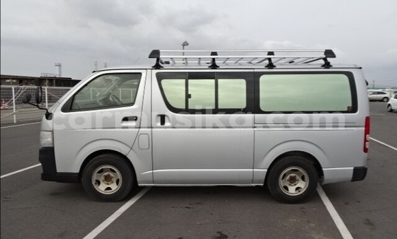 Tenga Tsaru Toyota Hiace Sirivha Mota in Beitbridge in Matabeleland South