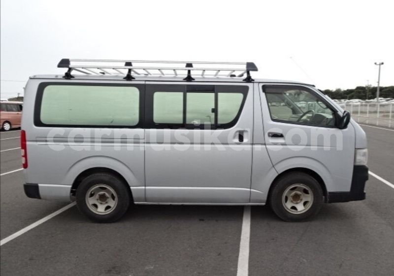 Big with watermark toyota hiace matabeleland south beitbridge 28662