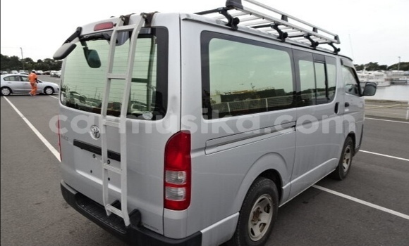 Acheter Occasion Voiture Toyota Hiace Gris à Beitbridge, Matabeleland South Acheter Occasion Voiture Toyota Hiace Gris à Beitbridge, Matabeleland South