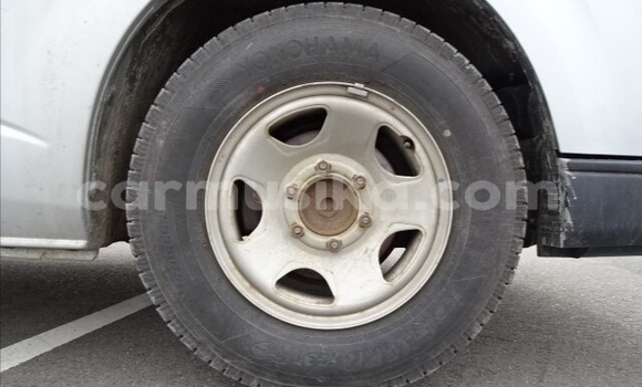 Acheter Occasion Voiture Toyota Hiace Gris à Beitbridge, Matabeleland South Acheter Occasion Voiture Toyota Hiace Gris à Beitbridge, Matabeleland South