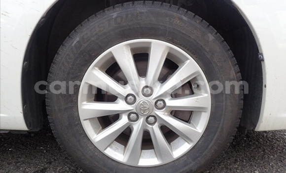 Acheter Occasion Voiture Toyota Allion Blanc à Beitbridge, Matabeleland South Acheter Occasion Voiture Toyota Allion Blanc à Beitbridge, Matabeleland South