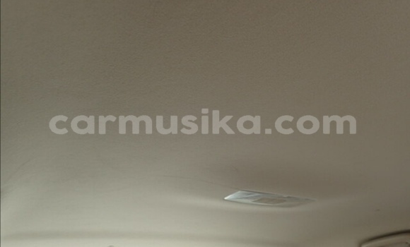 Acheter Occasion Voiture Toyota Allion Blanc à Beitbridge, Matabeleland South Acheter Occasion Voiture Toyota Allion Blanc à Beitbridge, Matabeleland South