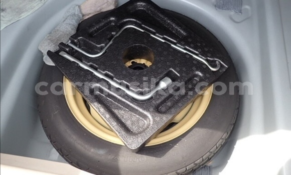 Acheter Occasion Voiture Toyota Allion Blanc à Beitbridge, Matabeleland South Acheter Occasion Voiture Toyota Allion Blanc à Beitbridge, Matabeleland South