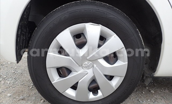 Acheter Occasion Voiture Toyota Wish Blanc à Beitbridge, Matabeleland South Acheter Occasion Voiture Toyota Wish Blanc à Beitbridge, Matabeleland South