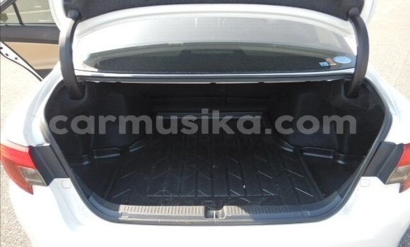 Acheter Occasion Voiture Toyota Mark X Blanc à Beitbridge, Matabeleland South Acheter Occasion Voiture Toyota Mark X Blanc à Beitbridge, Matabeleland South