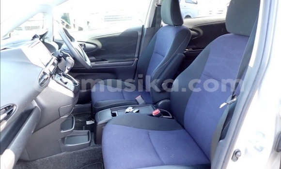 Acheter Occasion Voiture Toyota Wish Gris à Beitbridge, Matabeleland South Acheter Occasion Voiture Toyota Wish Gris à Beitbridge, Matabeleland South