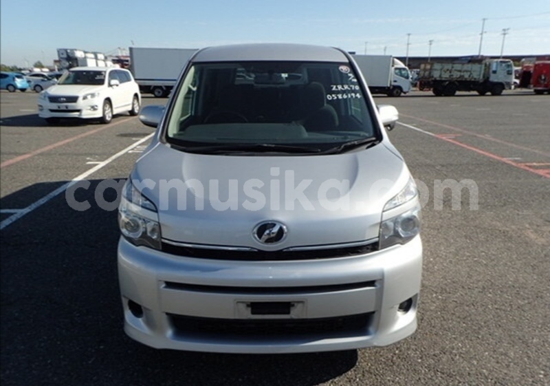 Big with watermark toyota noah matabeleland south beitbridge 28674