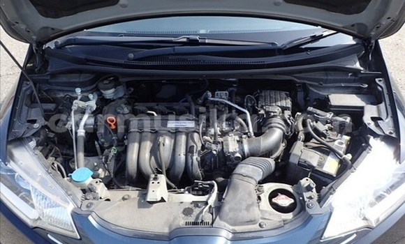 Acheter Occasion Voiture Honda Fit Blanc à Beitbridge, Matabeleland South Acheter Occasion Voiture Honda Fit Blanc à Beitbridge, Matabeleland South