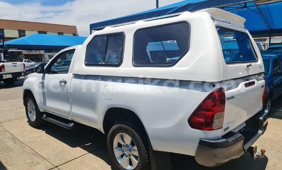 Acheter Occasion Voiture Toyota Hilux Blanc à Beitbridge, Matabeleland South Acheter Occasion Voiture Toyota Hilux Blanc à Beitbridge, Matabeleland South
