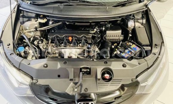 Nunua Ilio tumika Honda Civic Nyeupe Gari ndani ya Beitbridge nchini Matabeleland Kusini Nunua Ilio tumika Honda Civic Nyeupe Gari ndani ya Beitbridge nchini Matabeleland Kusini